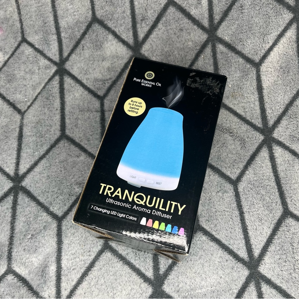 LED Essential Oils Ultrasonic Aromatherapy Diffuser NWT B1